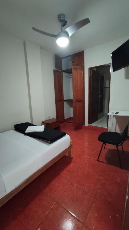 Guest House טומבס מראה חיצוני תמונה