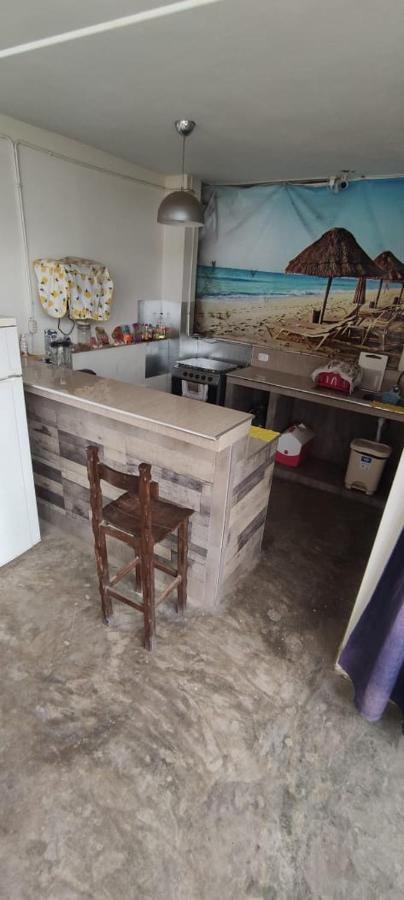 Guest House טומבס מראה חיצוני תמונה